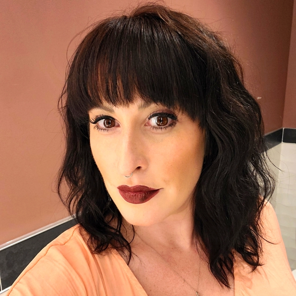 Meet your Posher, Michele